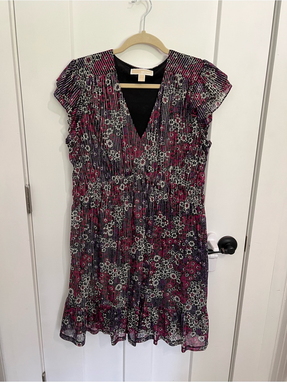 MICHAEL Michael Kors Magenta and Black Floral V‑Neck Mini Dress